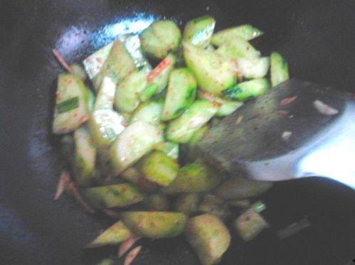 石瓜怎么做炒菜吃的视频