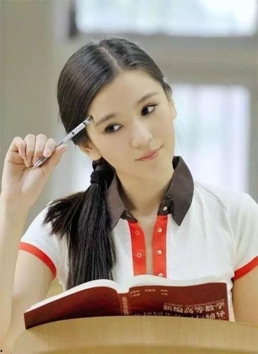 广州校花吃瓜事件真相视频,还原背后真相